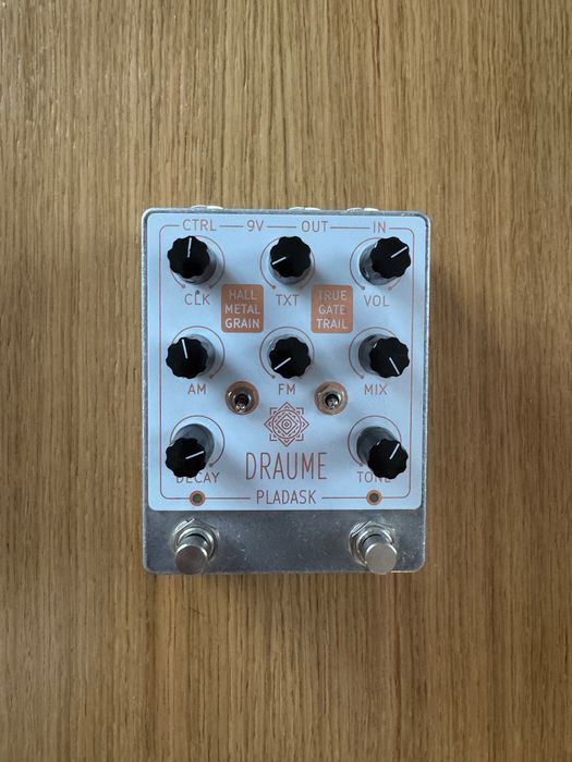 Pladask Elektrisk - Draume (efekt gitarowy reverb)