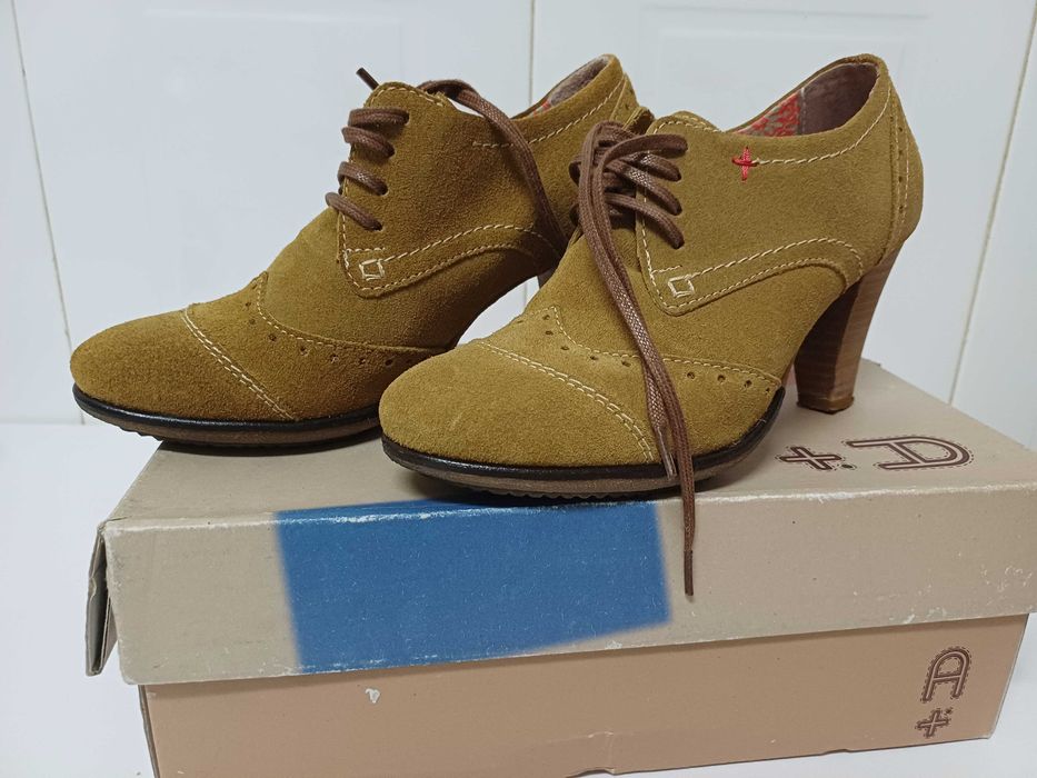 Botins Amarelo Mostarda 36