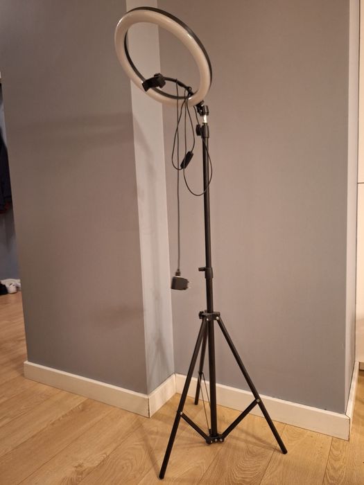 Statyw lampa do telefonu z pilotem