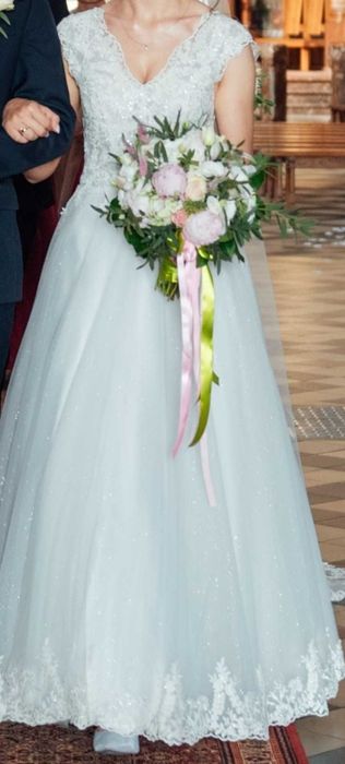 Suknia ślubna z brokatem ecru (krótki welon, szal/bolerko) roz 36/38