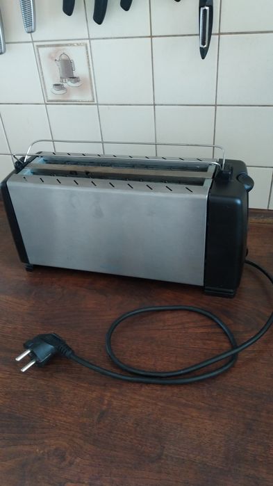Toster na 4 skaczące kromki