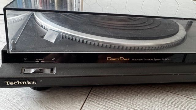 Gramofon Technics SL-DD22 + przedwzmacniacz IMG STAGELINE SPR-6