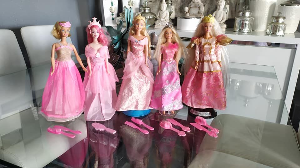 Barbies a 15€ cada ou 10 por 99,99€ - lote nr 2