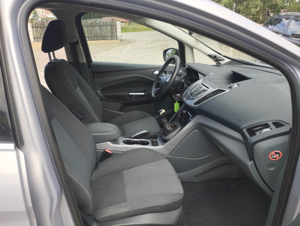 Ford grand C-Max 1.6 zwykła benzyna klima ABs 7osobowy import Niemcy