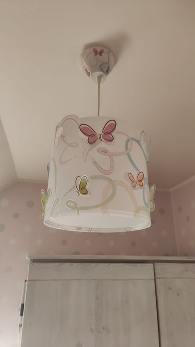 Lampa wisząca z motylami