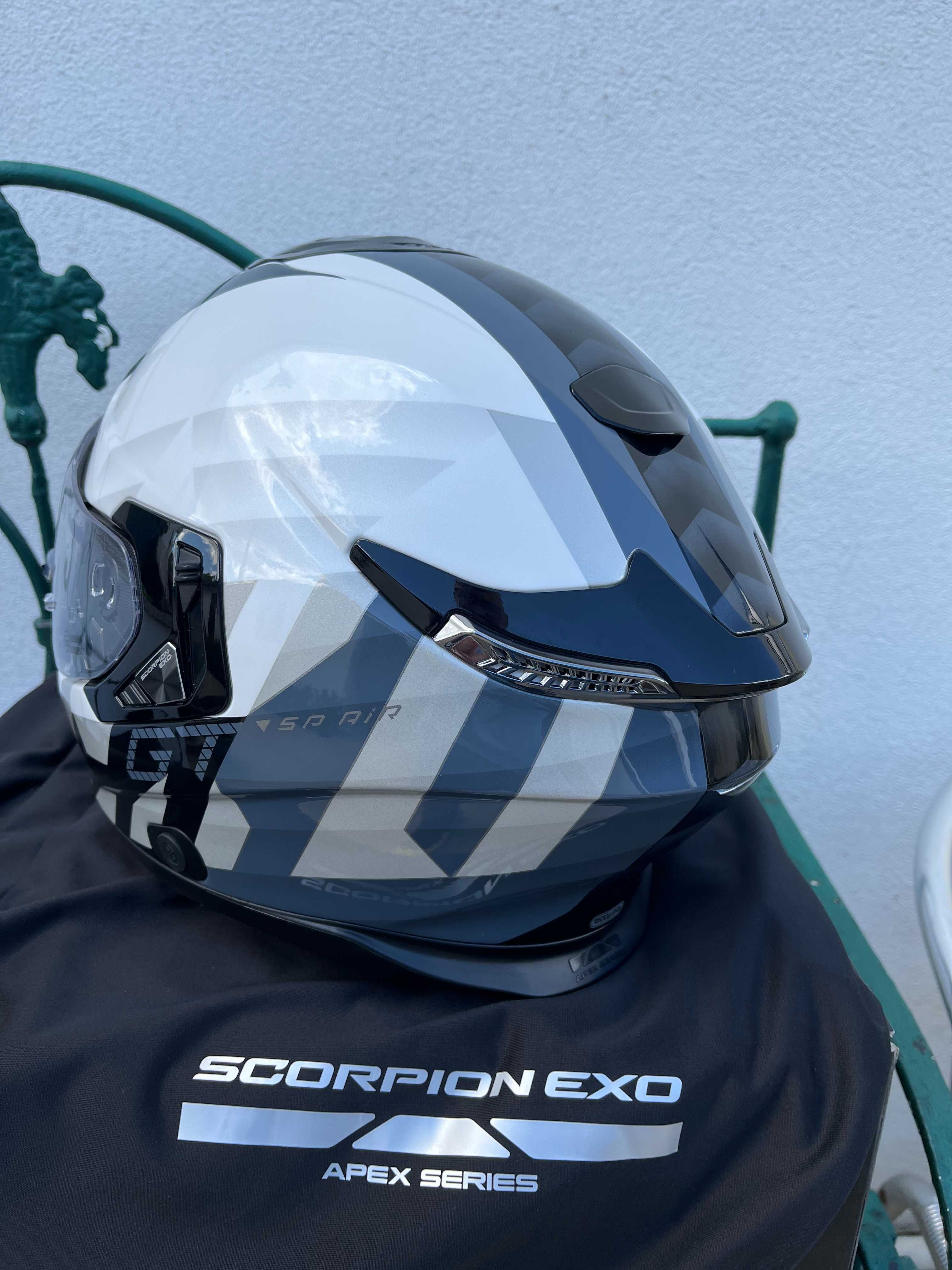 Capacete Integral Scorpion Exo-GT SP Air Touradven