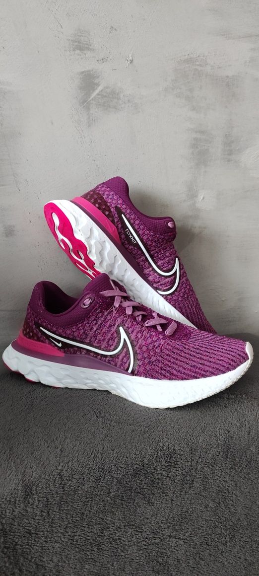 Nike React Infinity Run Flyknit 3  rozmiar 41 (26,5 cm)