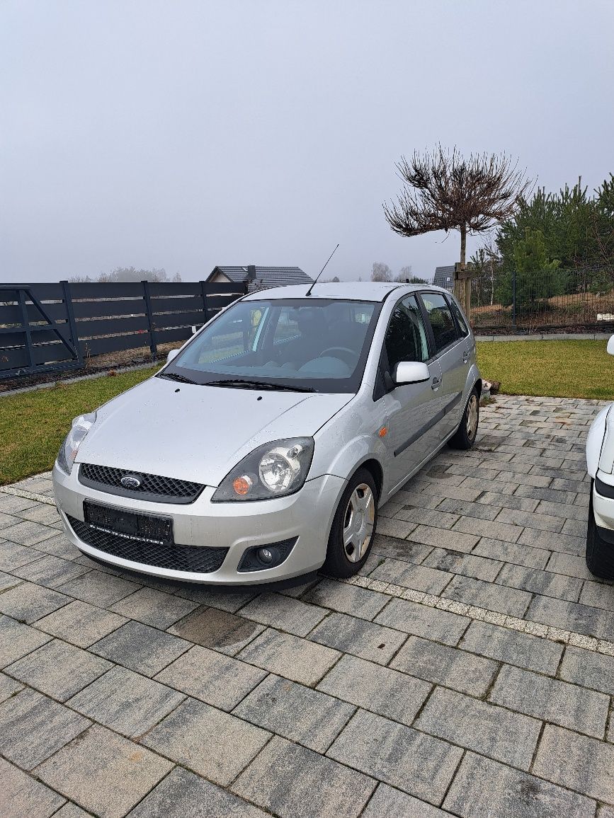 Ford Fiesta  benzyna klima  1.4