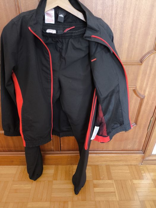 Fato de treino de criança