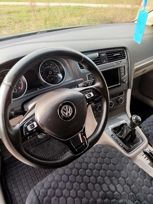 Продам Volkswagen Golf 7 Alltrack