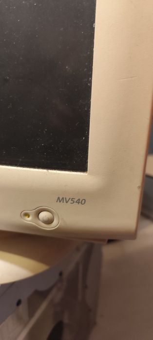 Monitor antigo Compaq Mv540