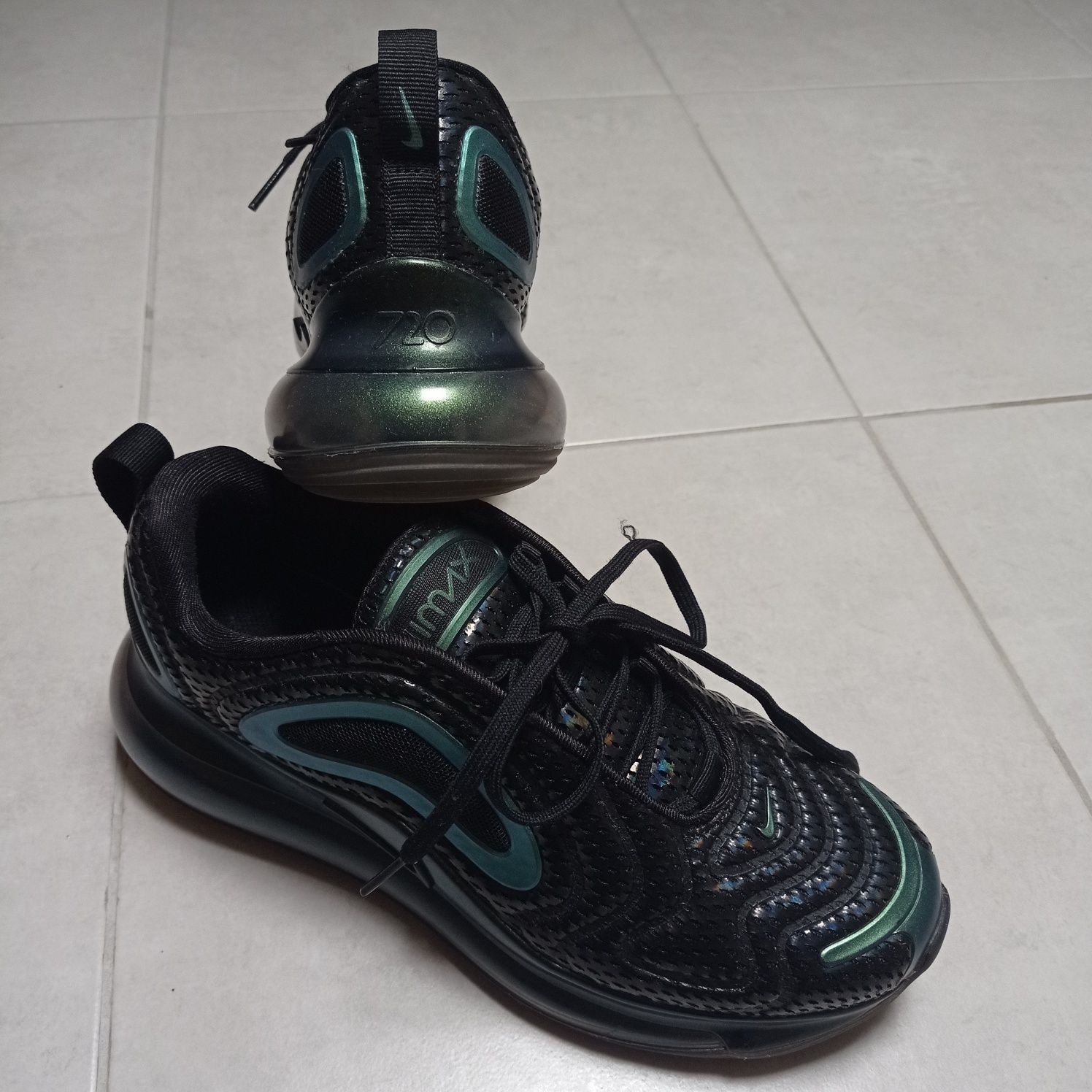 Buty Nike Air max 720, rozm. 39