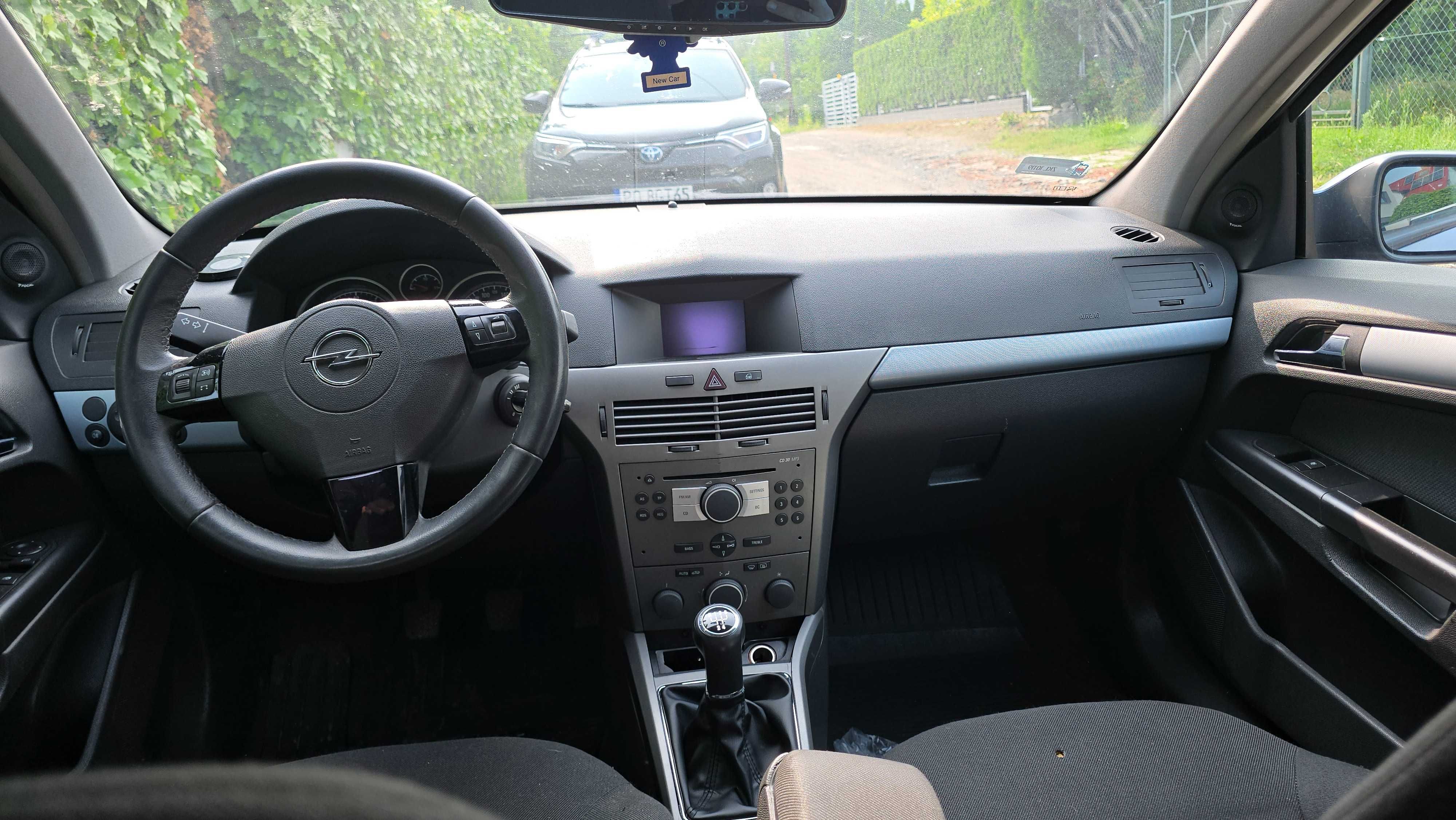 Opel astra 1.4 hatchback