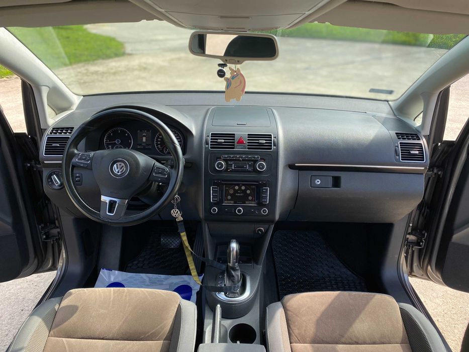 Volkswagen Touran 2.0 TDI DSG • 2010 • Bogate wyposażenie • Zadbany