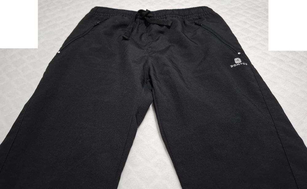 Spodnie chłopięce, sportowe, czarne, Domyos, 116 (Odzież)