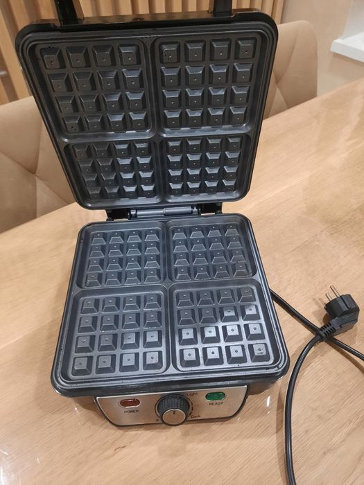 Електро вафельниця