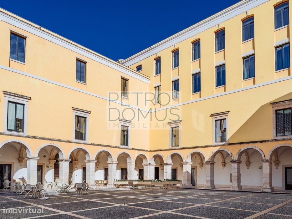 Apartamento T3 Duplex, Centro De Leiria.