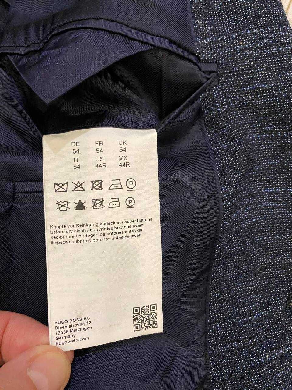 чоловічий шерстяний блейзер піджак Hugo Boss 
розмір 54 / Large