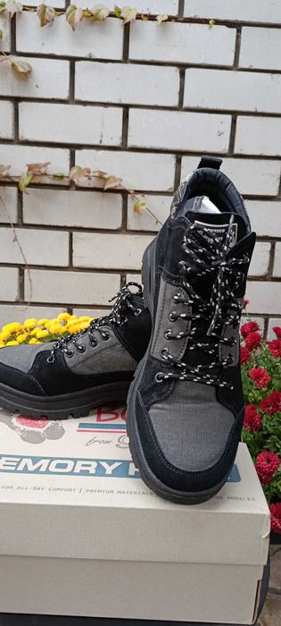 Кросівки жіночі Sketchers