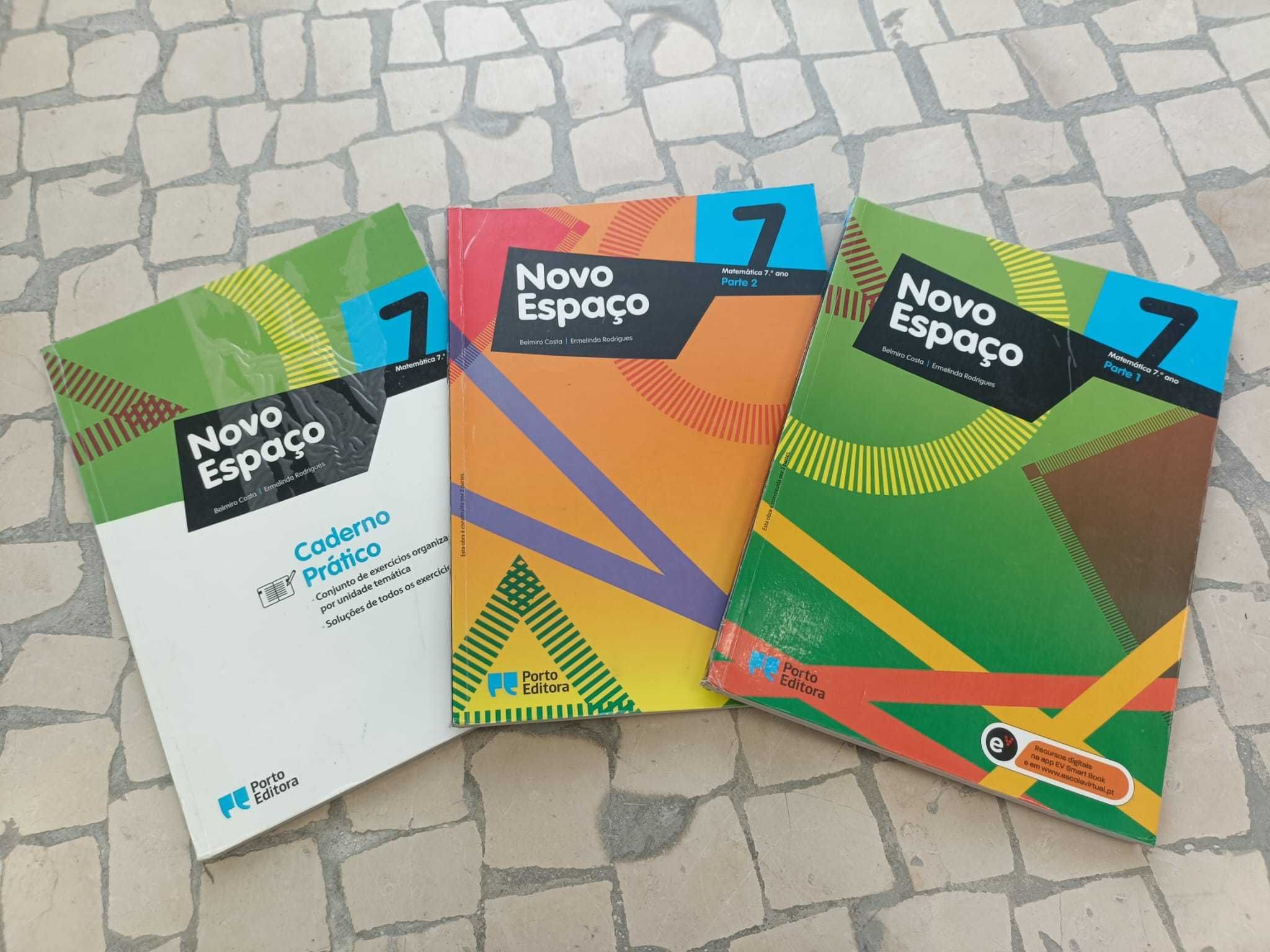 Manuais escolares 7*ano