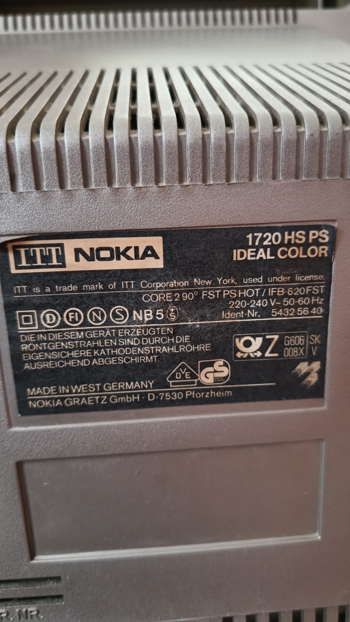 Телевізор SONY Trinitron,і NOKIA hotel tv