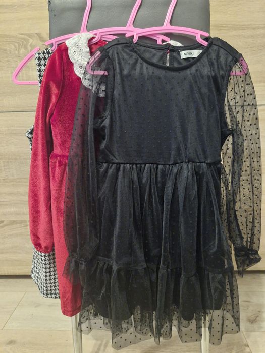 Sukienki 110 dla dziewczynki