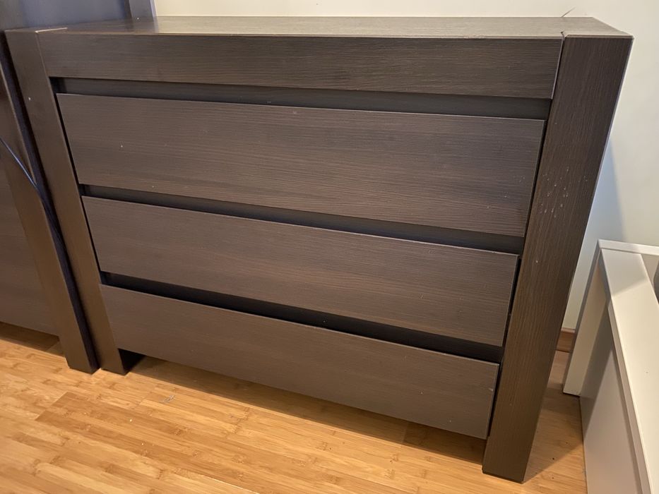 Komoda Black Red White drewniana