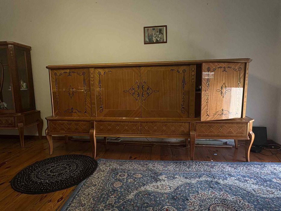 Mebel rumuńskie w stylu Ludwika