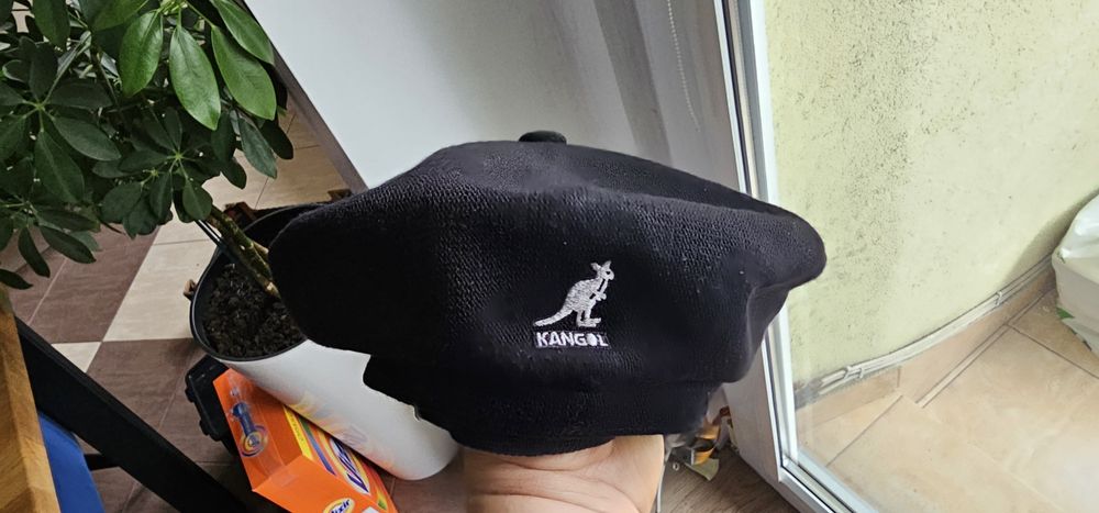 Beret Kangol rozmiar uniwersalny 57 - 59cm
