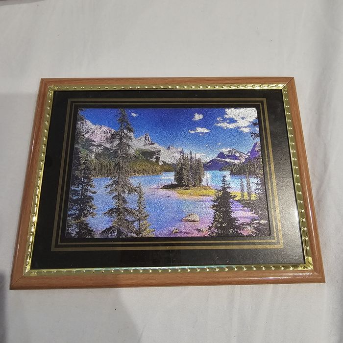 Картина в рамке новая