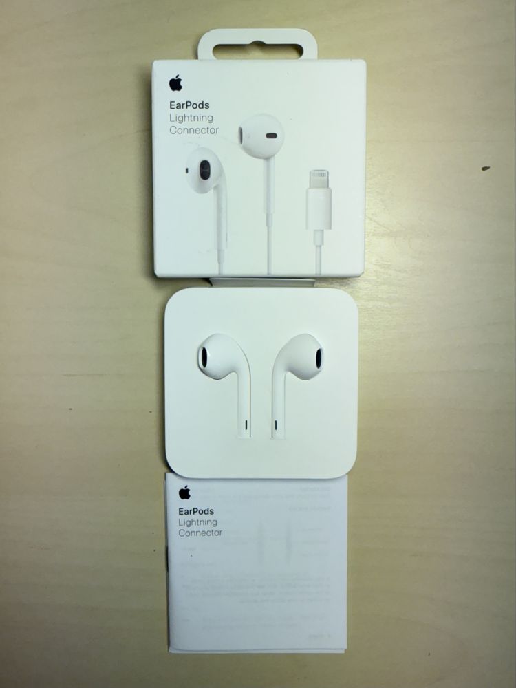 EarPods com conector Lightning Apple