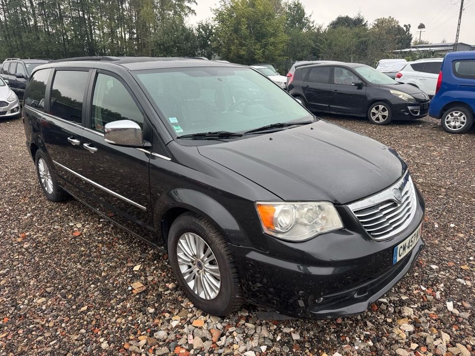 Lancia Voyager 7 osób uszkodzona skrzynia