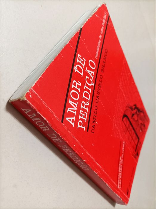 Livros:  Gil Vicente / Almeida Garrett / Camões