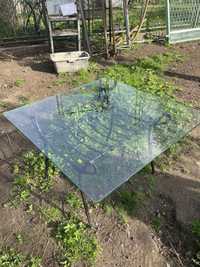 Stół żeliwny z szklanym blatem / ogrodowe / do salonu