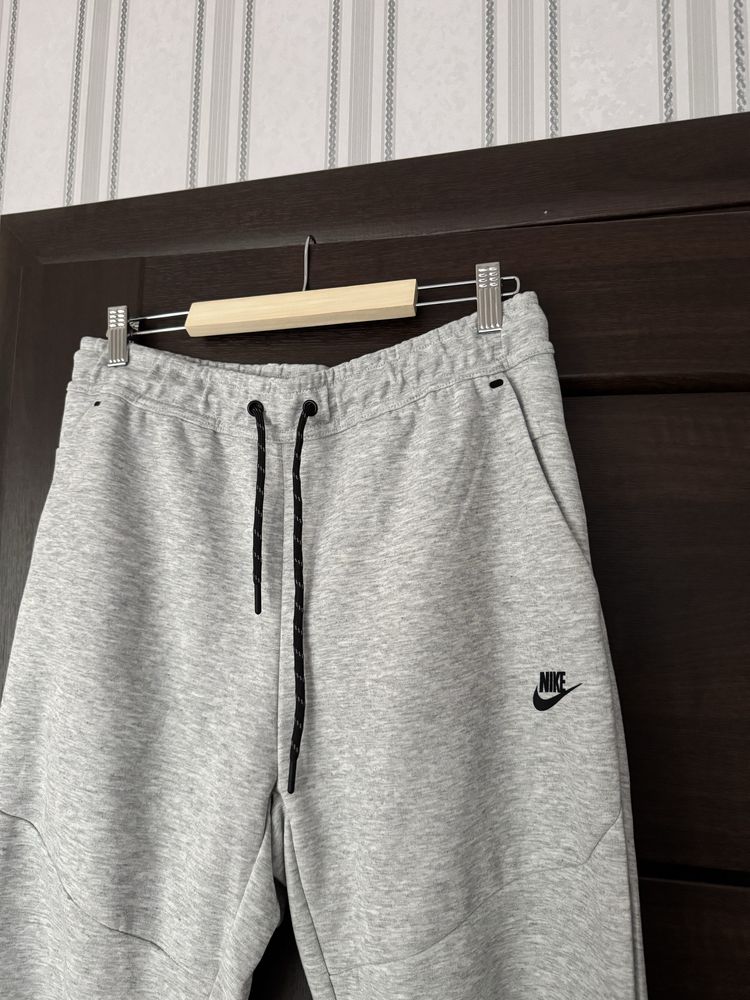 Спортивні штани Nike Tech Fleece брюки спортивні найк теч фліс