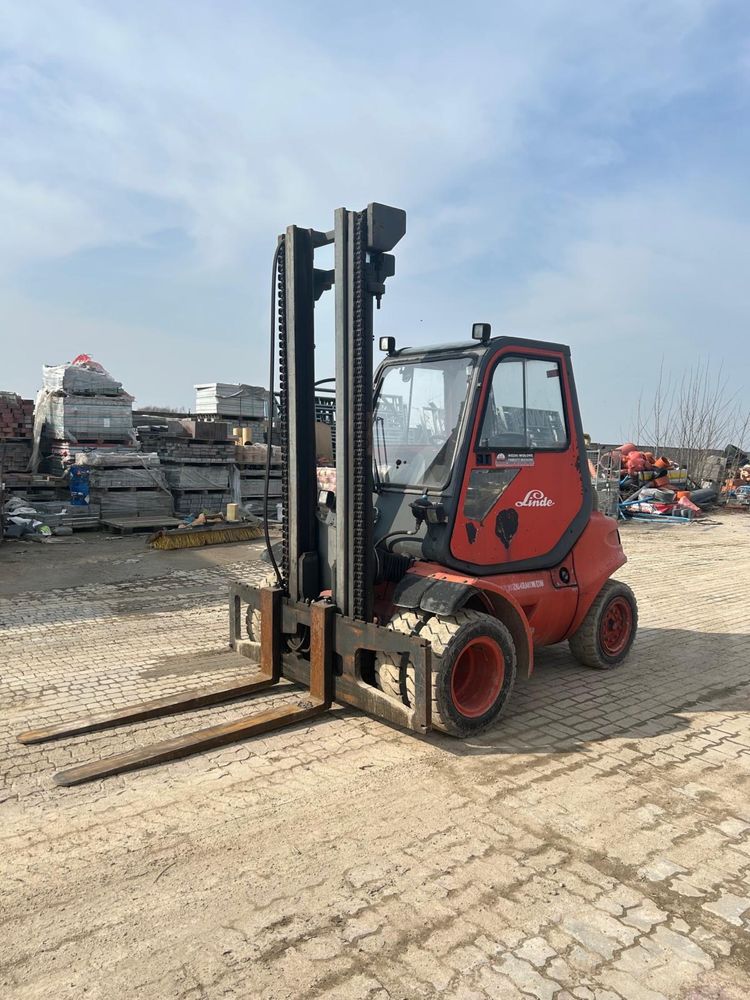 Wozek widłowy linde h35d-03