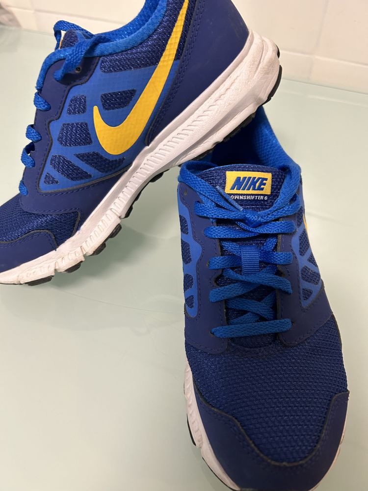 Sapatilhas azuis nike