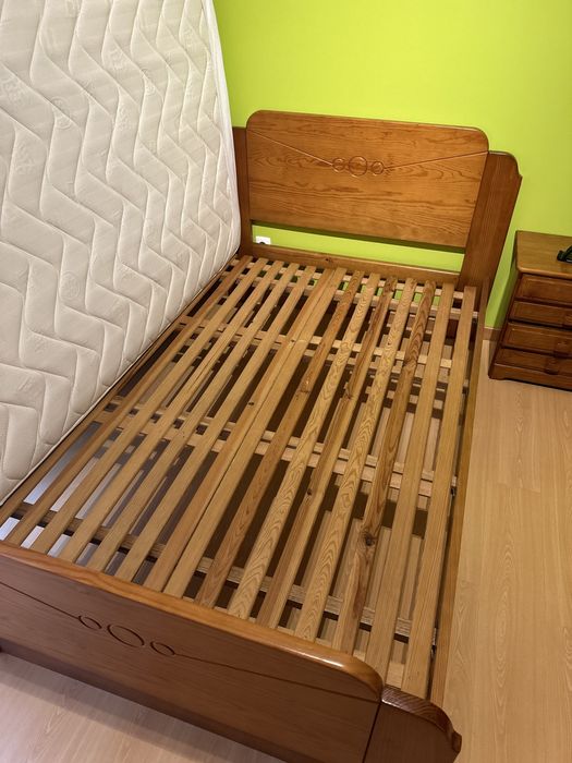 Conjunto Cama + Cabeceira + Cómoda