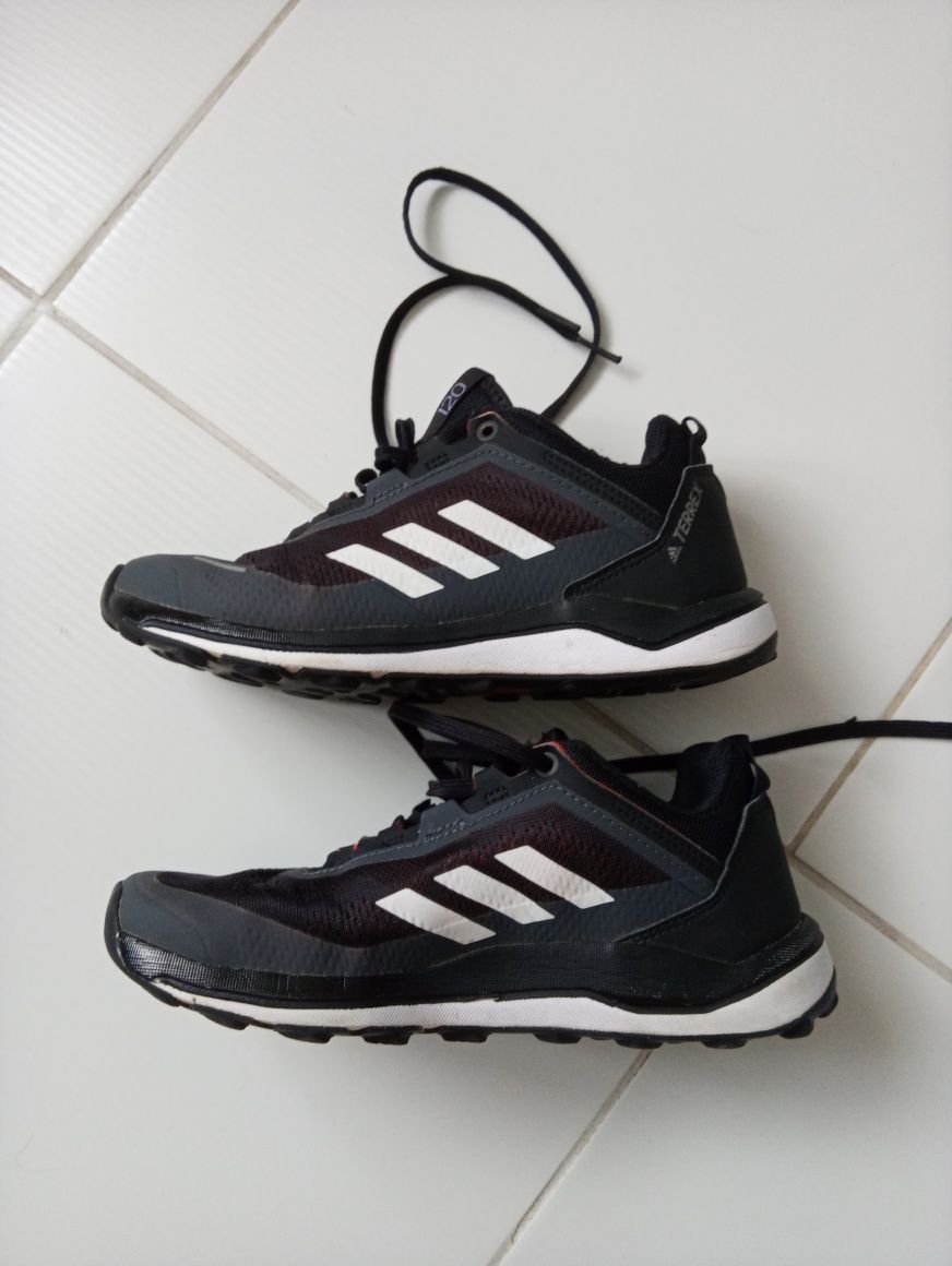 ADIDAS Terrex młodzieżowe, damskie/ chłopięce r.37 1/3 jak NOWE !