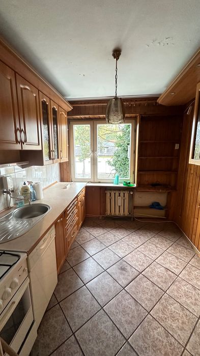 Na sprzedaż  3-pokojowe mieszkanie w centrum Błonia