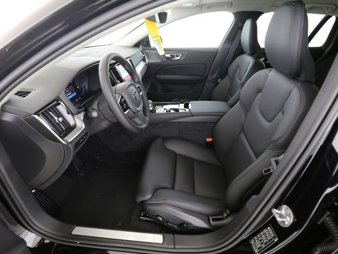 Volvo V60 T6 AWD Plus Dark Hybryda Plug-In