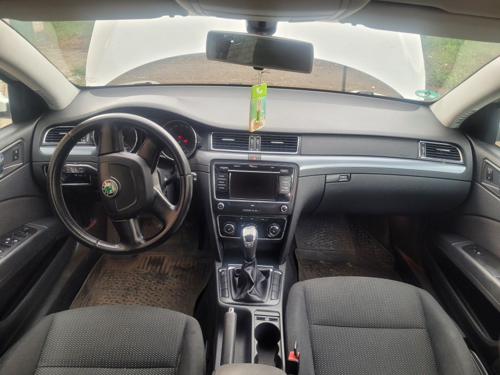 Продам Шкоду Суперб 2.   1.6 tdi