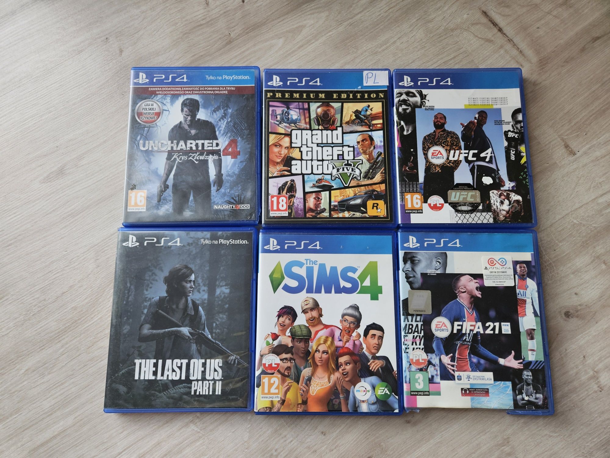 Playstation 4 PS4 silm 2x Pad 6x Gry Stacja ładowania