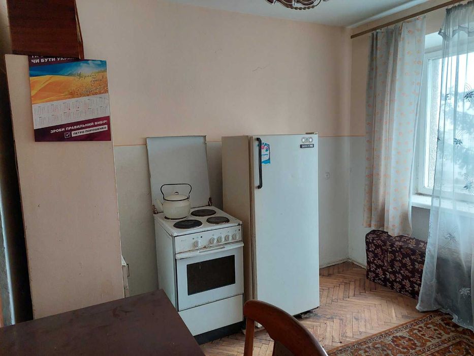 Продаж 1 кім. квартира 36 м.кв. вул. Стуса м.Трускавець