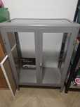 IKEA FABRIKOR Witryna szara 81x113 cm