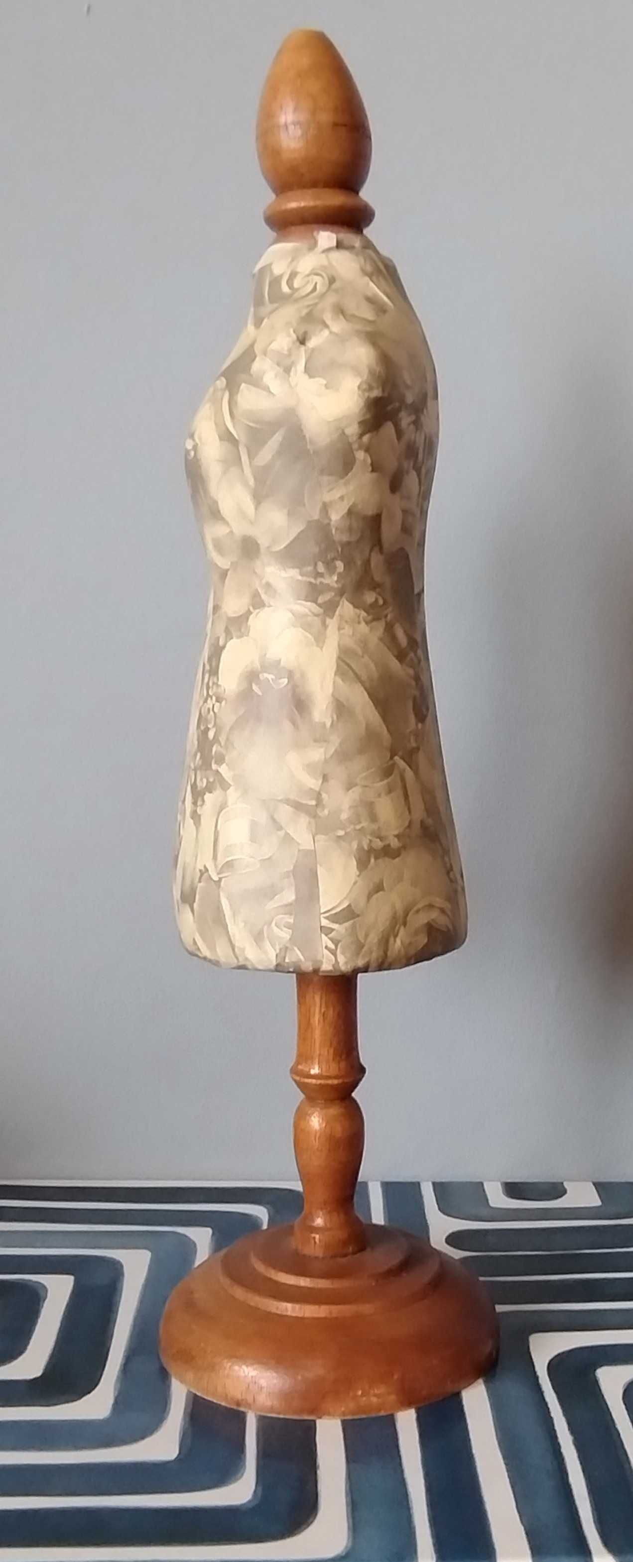 Drewniany manekin stojak z drewna ubrania dla lalek na sukienki model