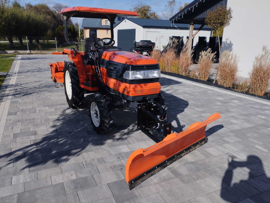 Śnieżny spych pług do małego ciągnika nowy z gwarancją hydrauliczny