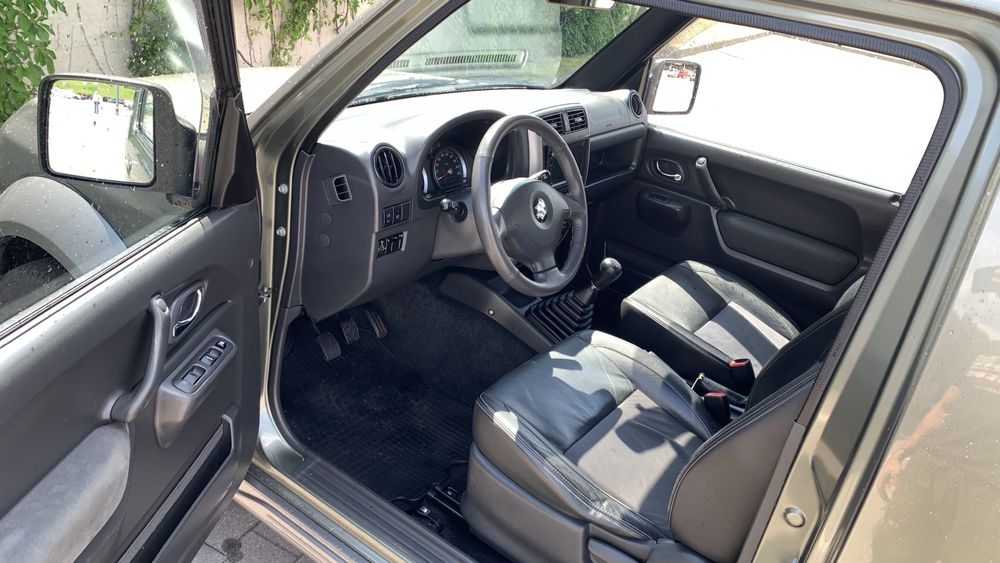 Suzuki jimny 2009 rok klima skóry zdrowy