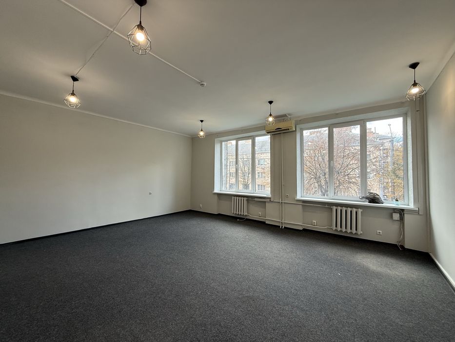 Оренда офісного приміщення 38м2. в центрі міста! Офісний центр Шопена