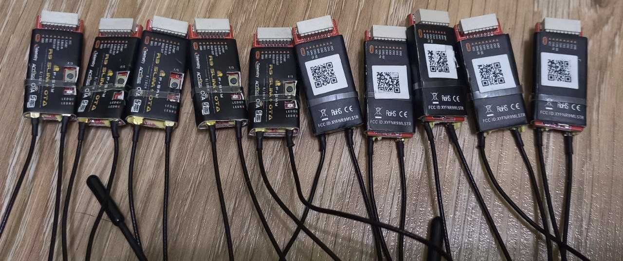 FrSky R9 Slim+OTA 900Mhz зашит ELRS, diversity
